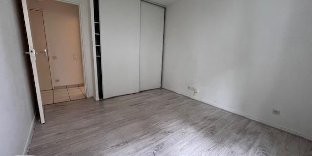 appartement à BORDEAUX (33300)