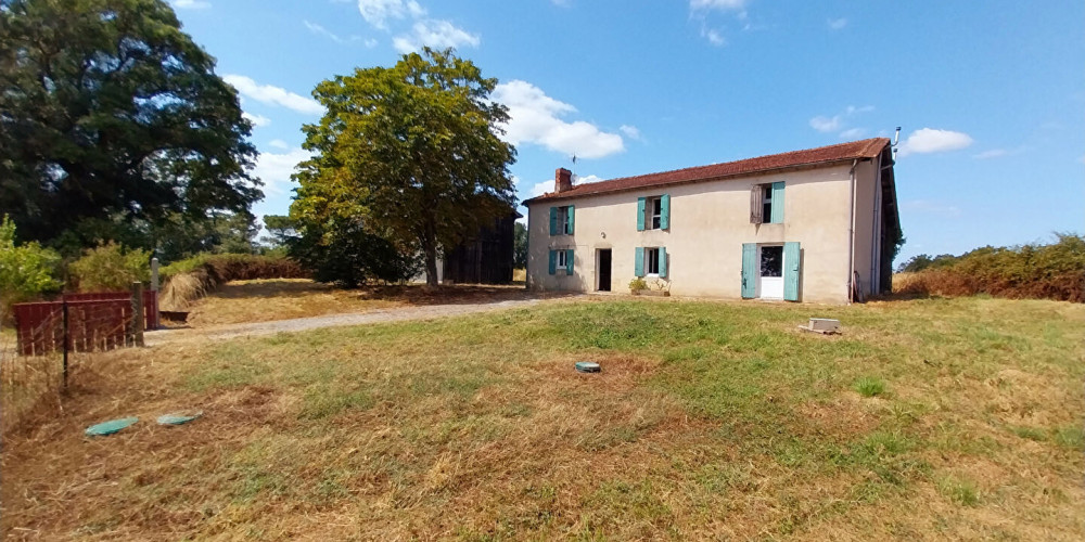 maison à AILLAS (33124)