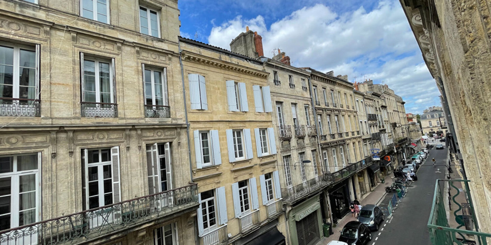 appartement à BORDEAUX (33000)