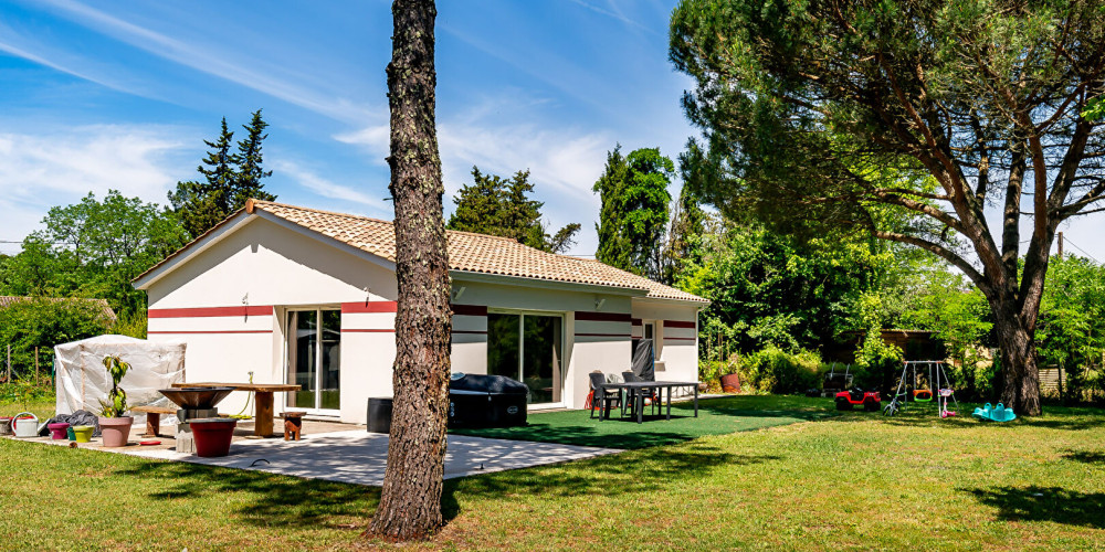 maison à CAVIGNAC (33620)