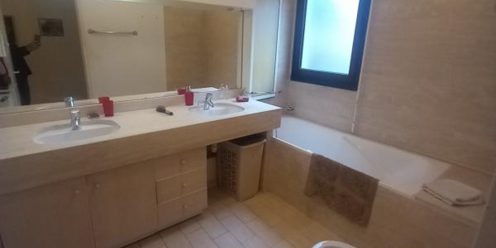 appartement à BORDEAUX (33200)