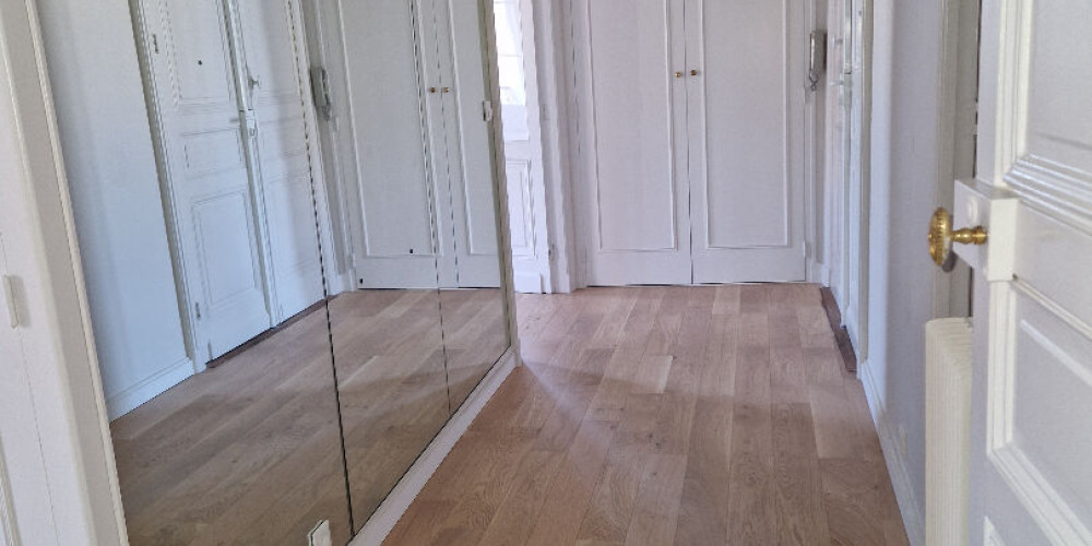 appartement à BORDEAUX (33000)