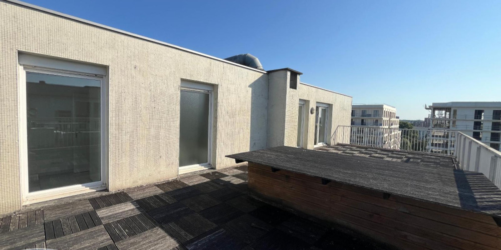 appartement à BORDEAUX (33800)