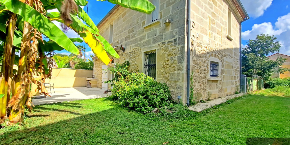 maison à GENISSAC (33420)