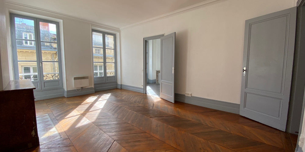 appartement à BORDEAUX (33000)