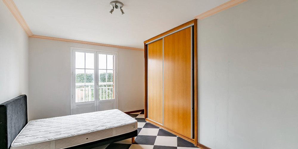 appartement à BRUGES (33520)