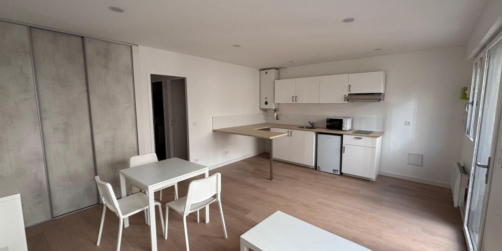 appartement à BORDEAUX (33800)