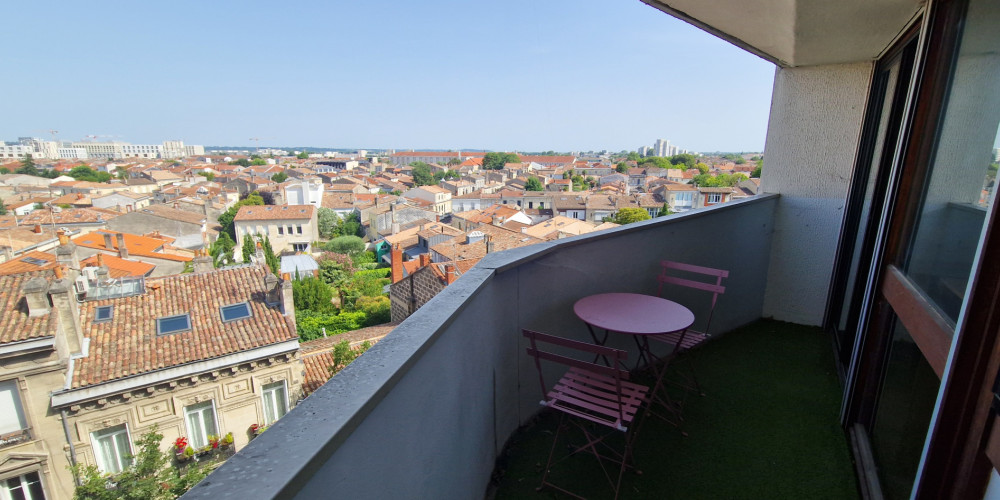 appartement à BORDEAUX (33000)