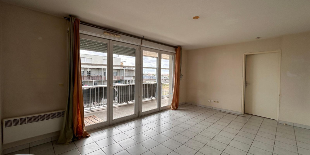 appartement à BORDEAUX (33800)