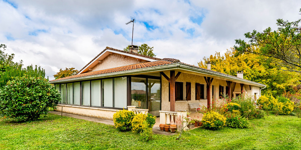 maison à RAUZAN (33420)