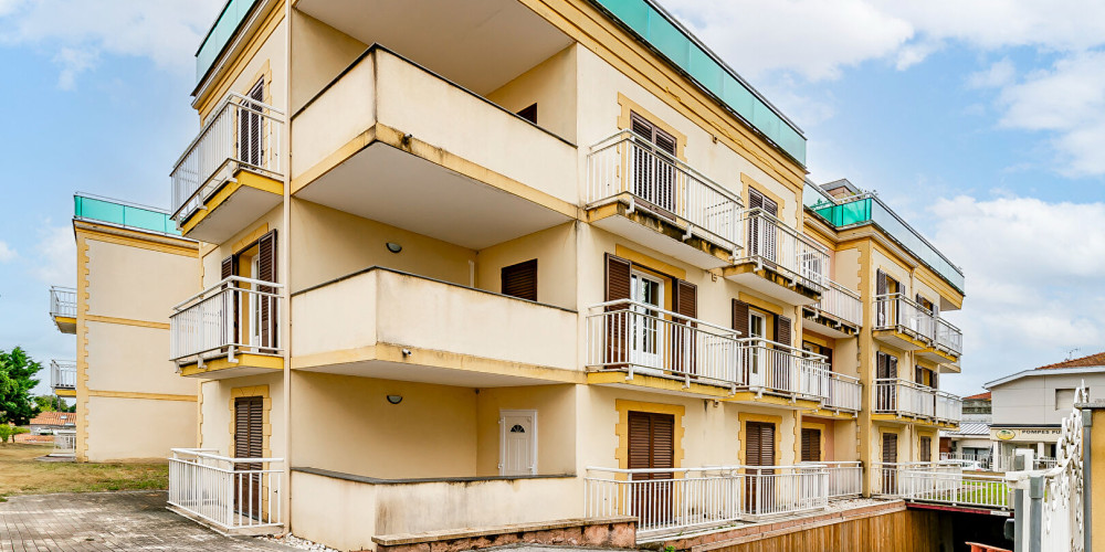 appartement à BRUGES (33520)