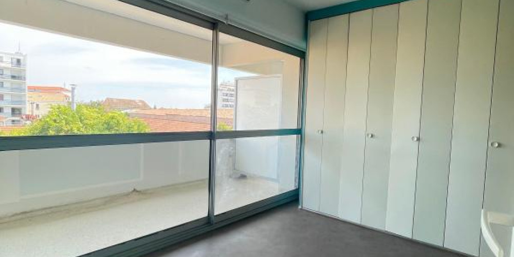 appartement à BORDEAUX (33800)