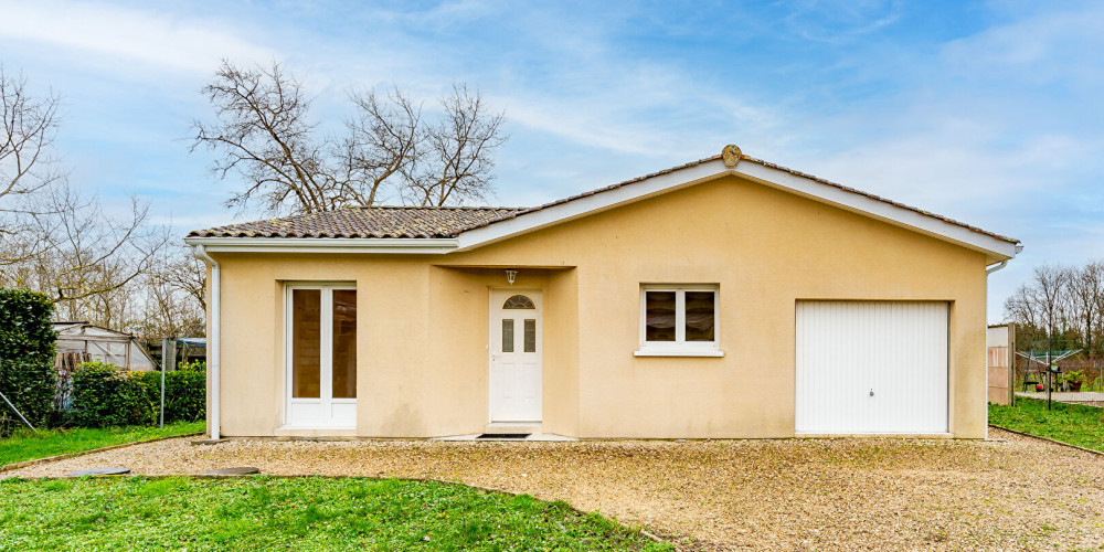 maison à ST GIRONS D AIGUEVIVES (33920)