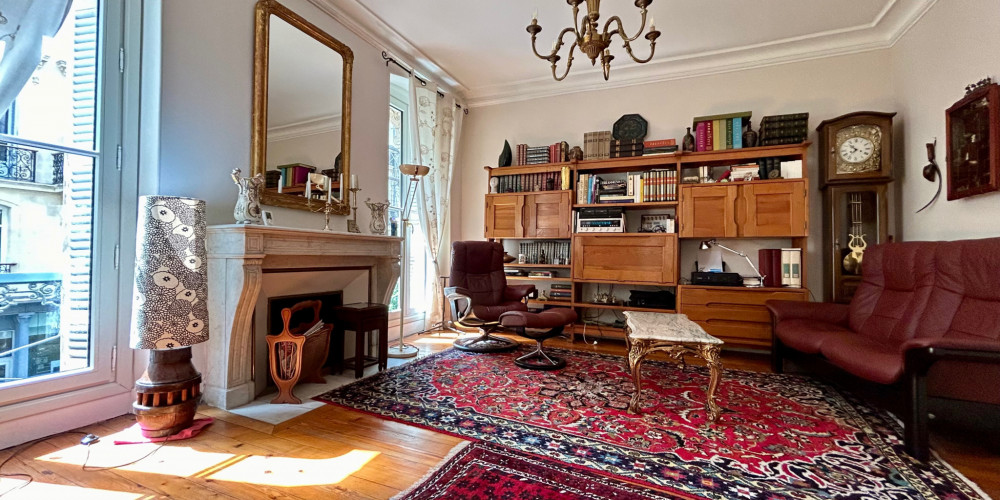 appartement à BORDEAUX (33000)