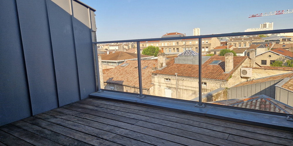 appartement à BORDEAUX (33300)