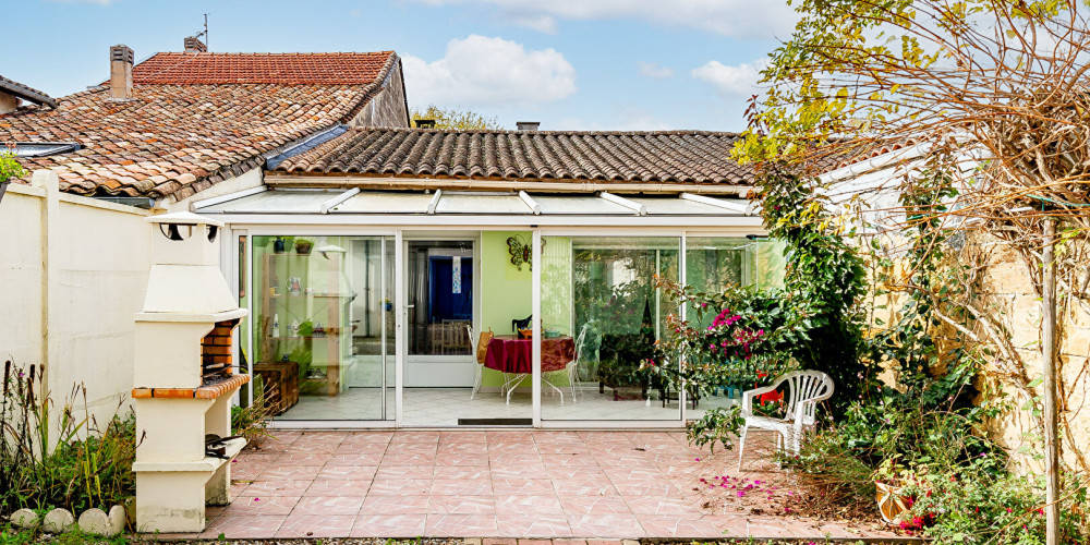 maison à AMBARES ET LAGRAVE (33440)