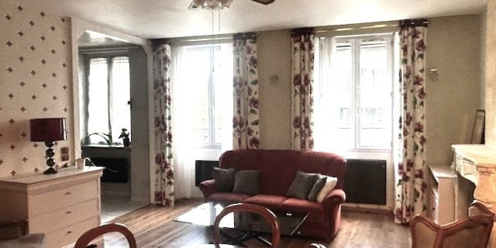 appartement à BORDEAUX (33800)