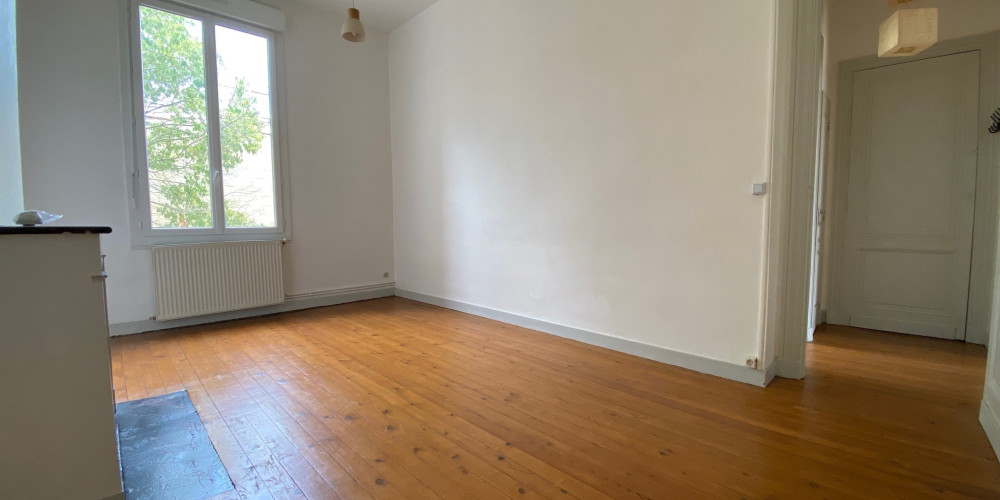 appartement à BORDEAUX (33800)