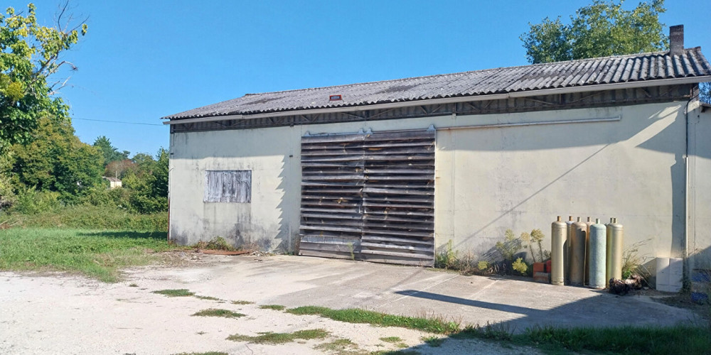 maison à NAUJAN ET POSTIAC (33420)