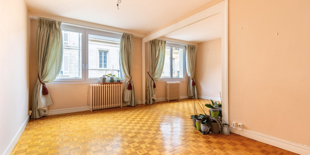 appartement à BORDEAUX (33000)