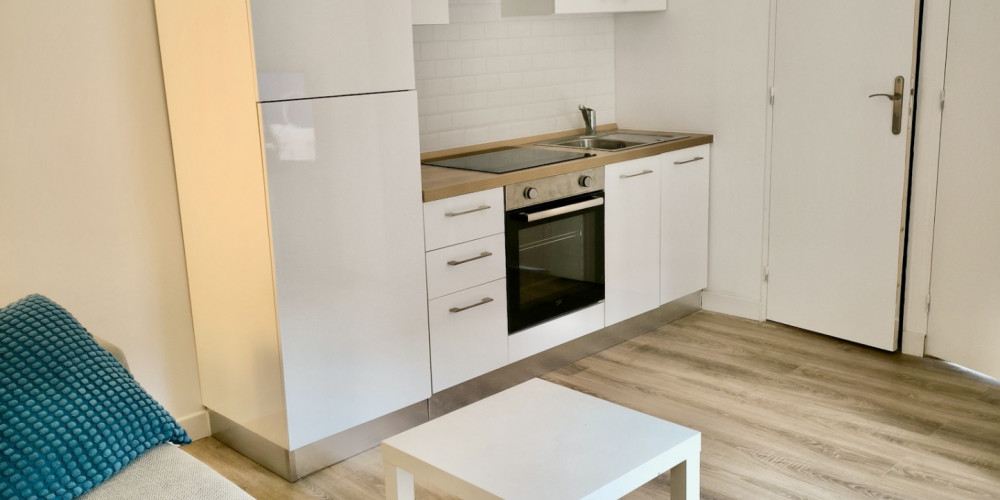 appartement à BORDEAUX (33800)