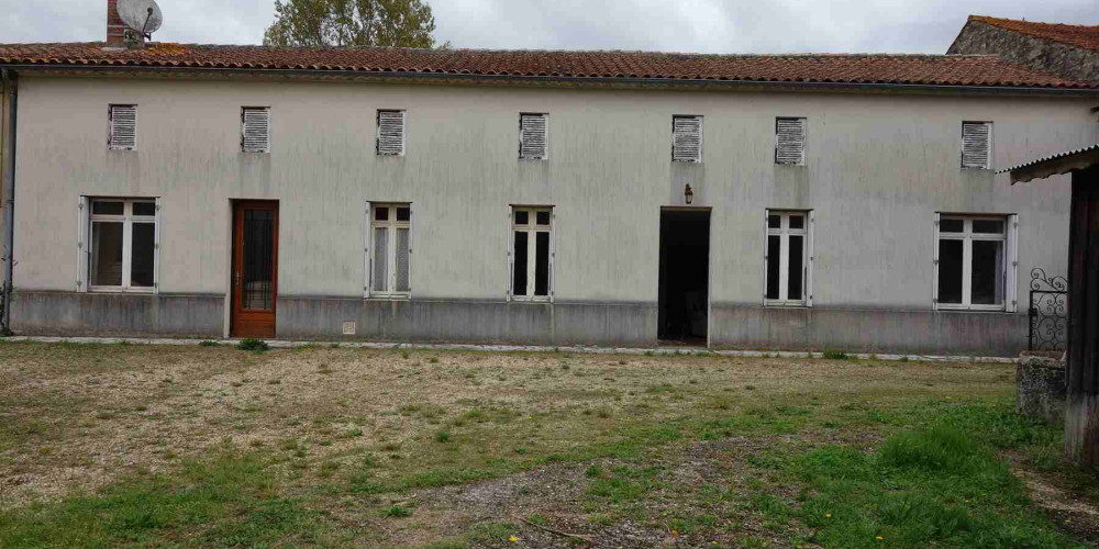 maison à REIGNAC (33860)