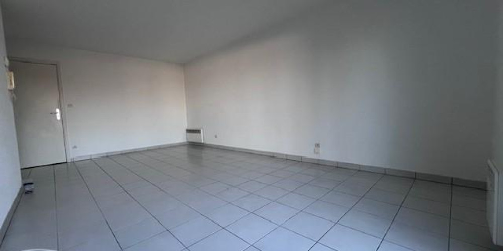 appartement à VAYRES (33870)