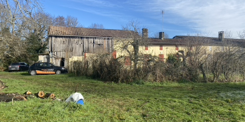 maison à ST DENIS DE PILE (33910)