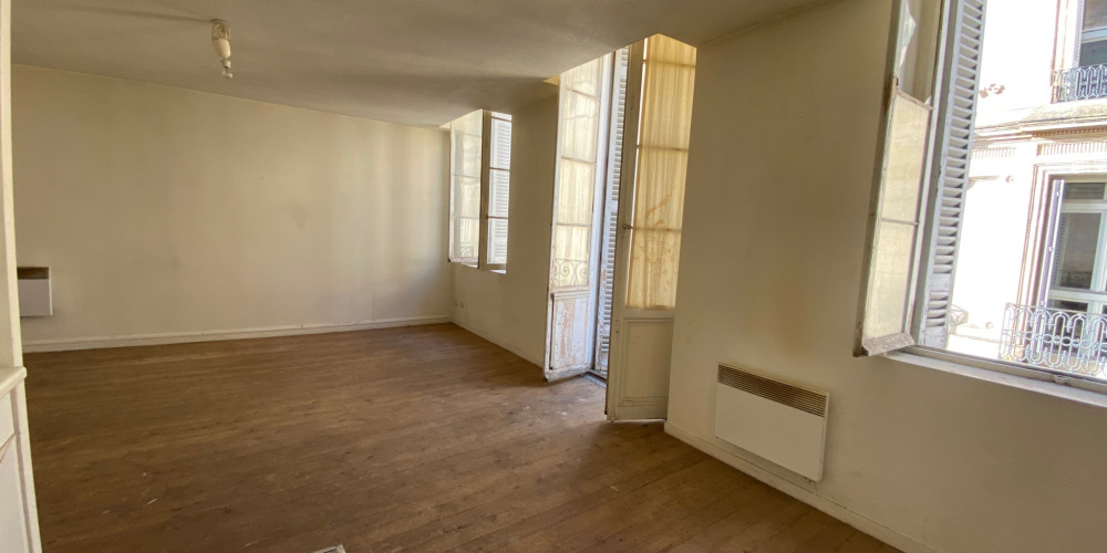 appartement à BORDEAUX (33000)