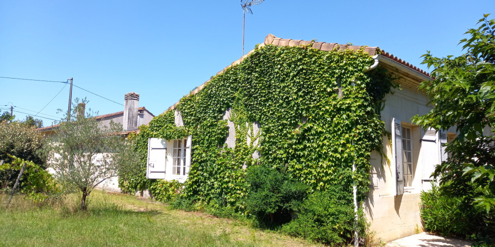 maison à ST CHRISTOLY DE BLAYE (33920)