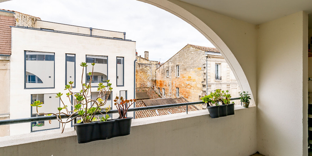 appartement à BORDEAUX (33100)