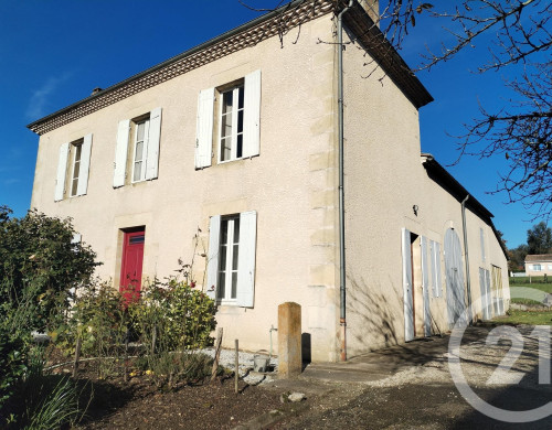 maison  ST PIERRE D AURILLAC