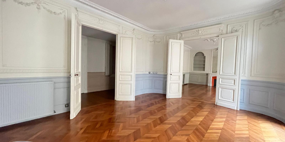 appartement à BORDEAUX (33000)