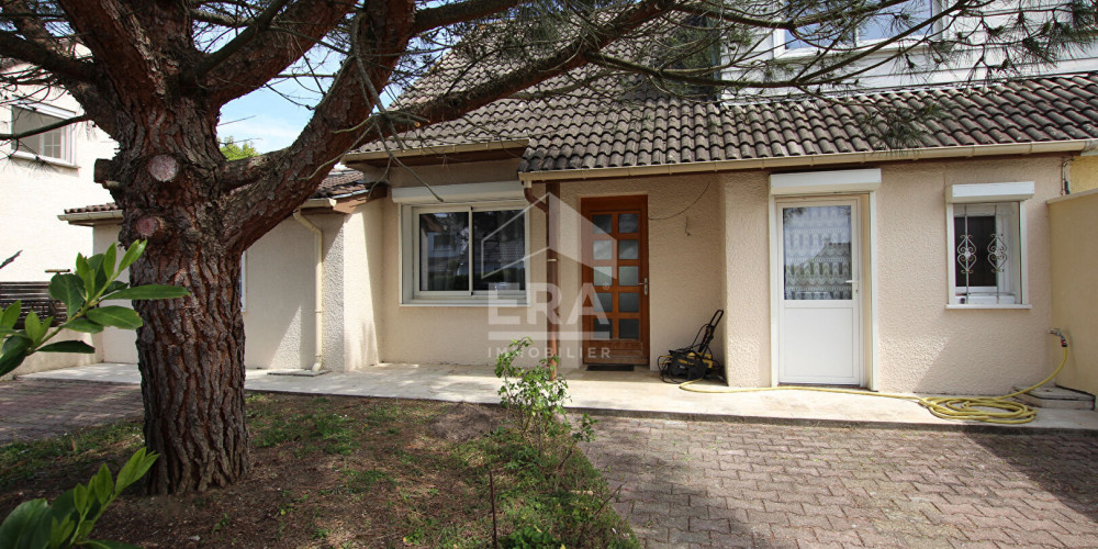 maison à AMBARES ET LAGRAVE (33440)