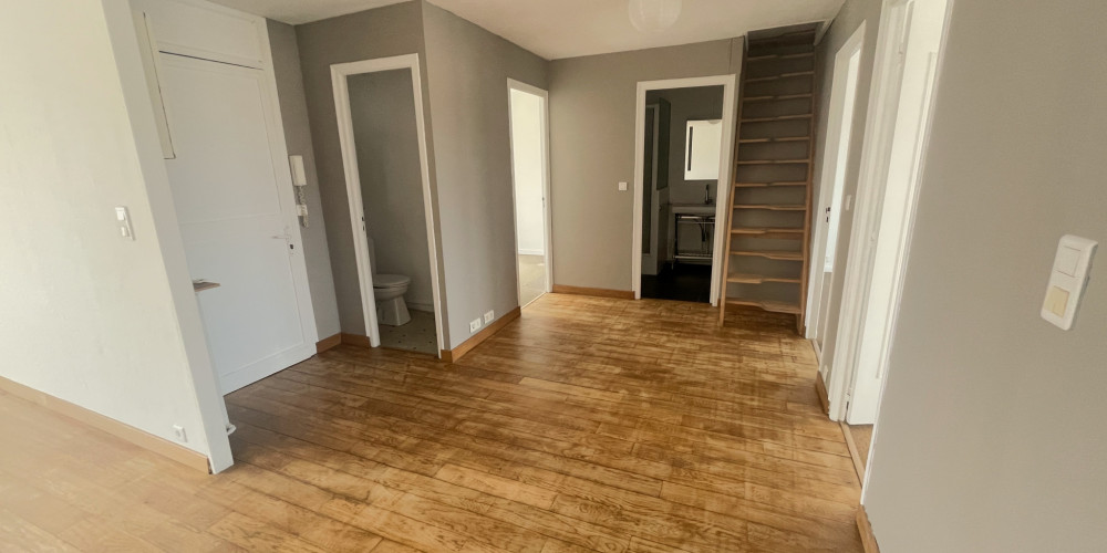 appartement à BORDEAUX (33000)