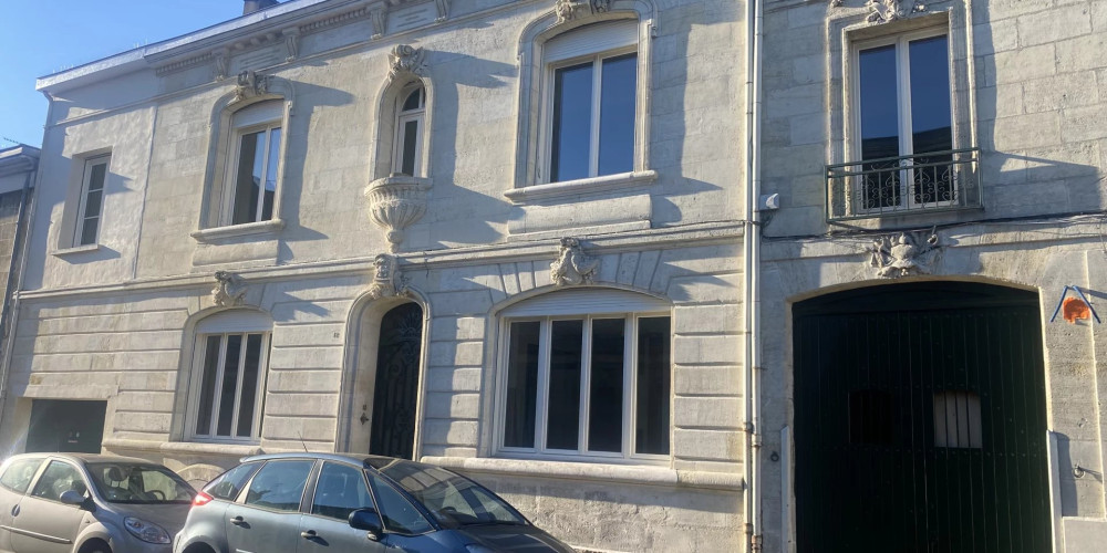 appartement à BORDEAUX (33800)