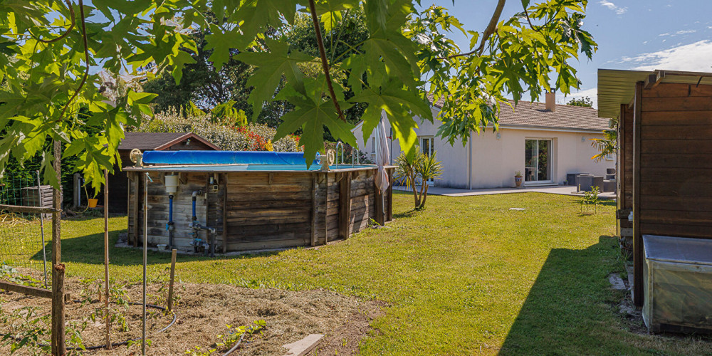 maison à IZON (33450)