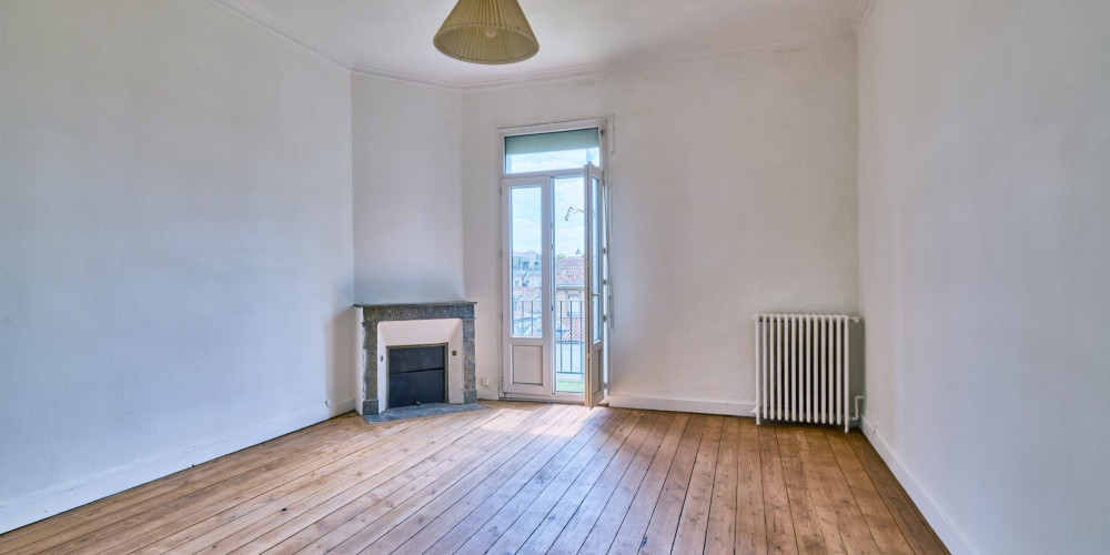 appartement à BORDEAUX (33000)