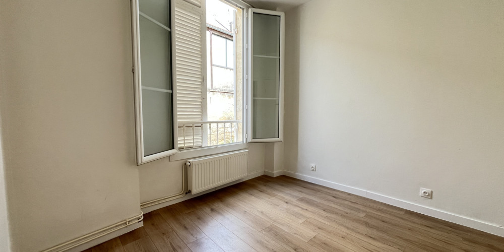 appartement à BORDEAUX (33000)