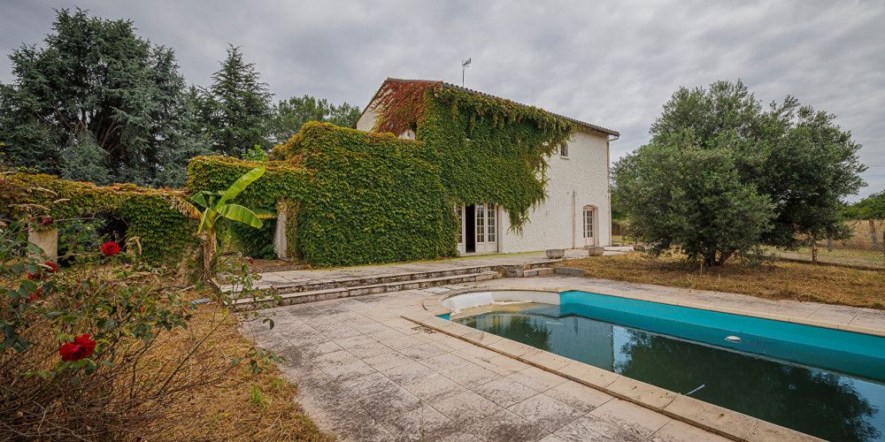 maison à ABZAC (33230)