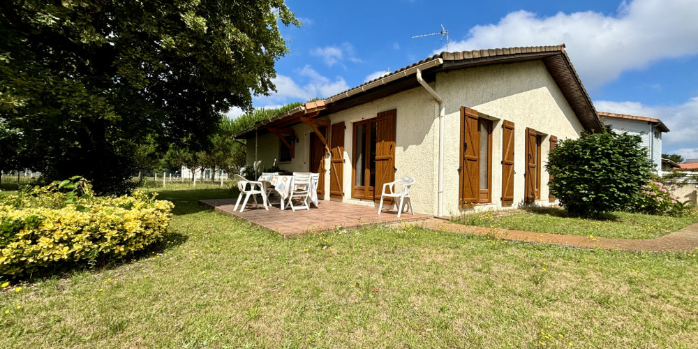 maison à ARES (33740)