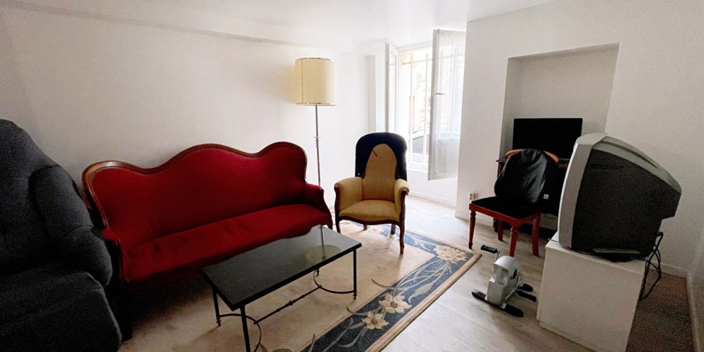 appartement à BOURG (33710)