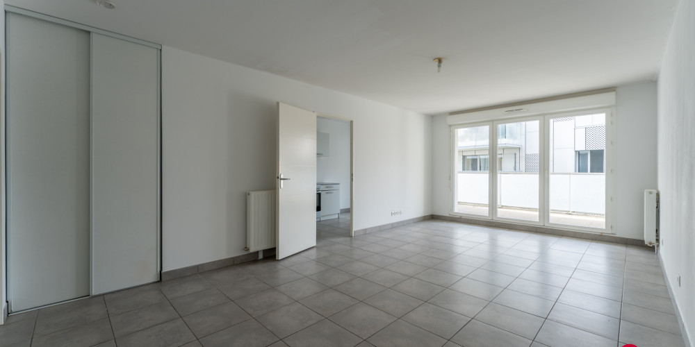 appartement à BORDEAUX (33300)