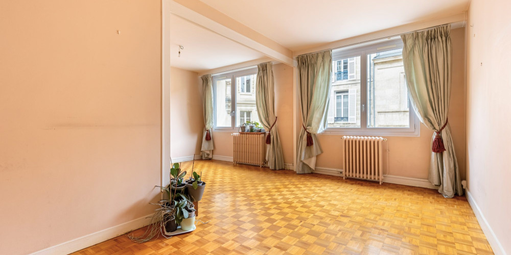 appartement à BORDEAUX (33000)