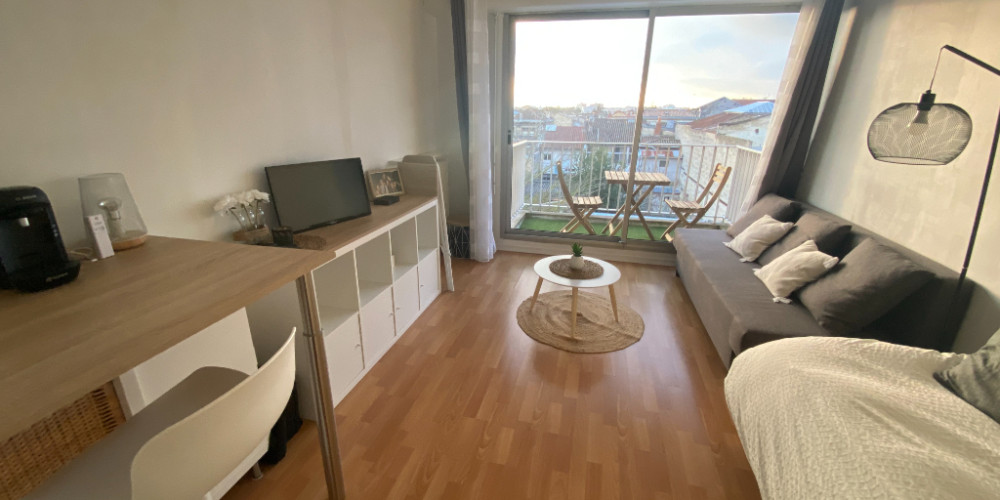 appartement à BORDEAUX (33800)