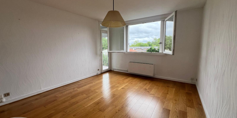 appartement à BRUGES (33520)