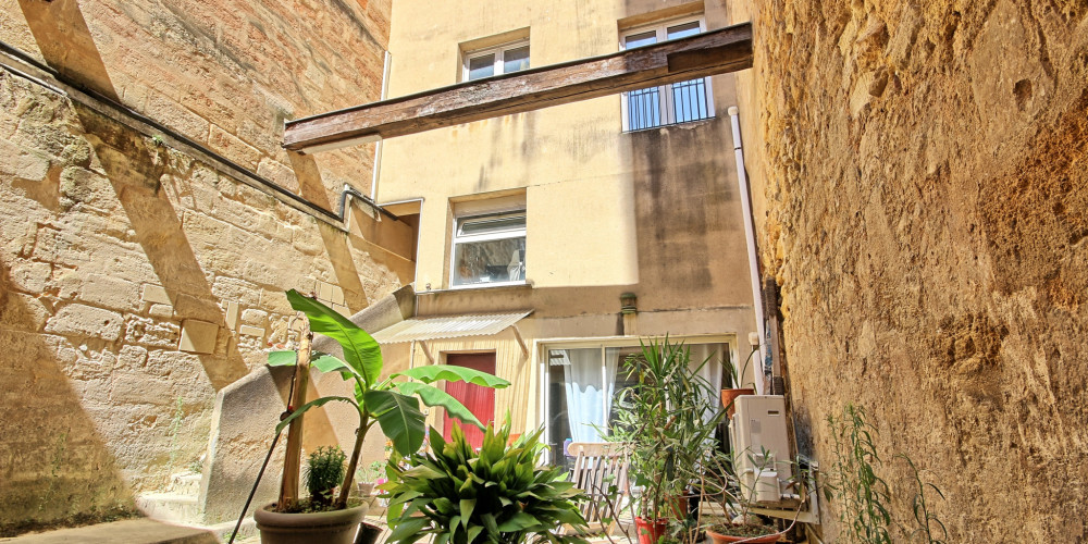 appartement à BORDEAUX (33300)