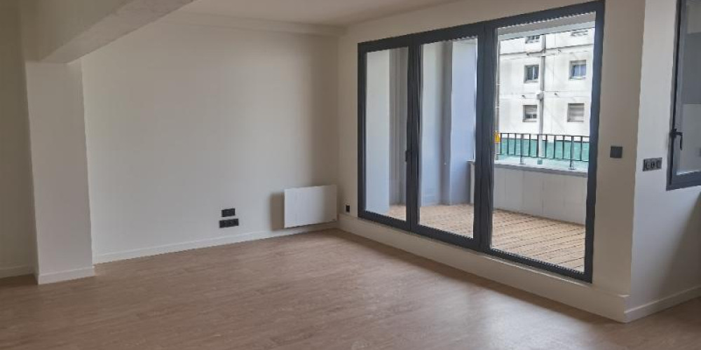 appartement à BORDEAUX (33300)