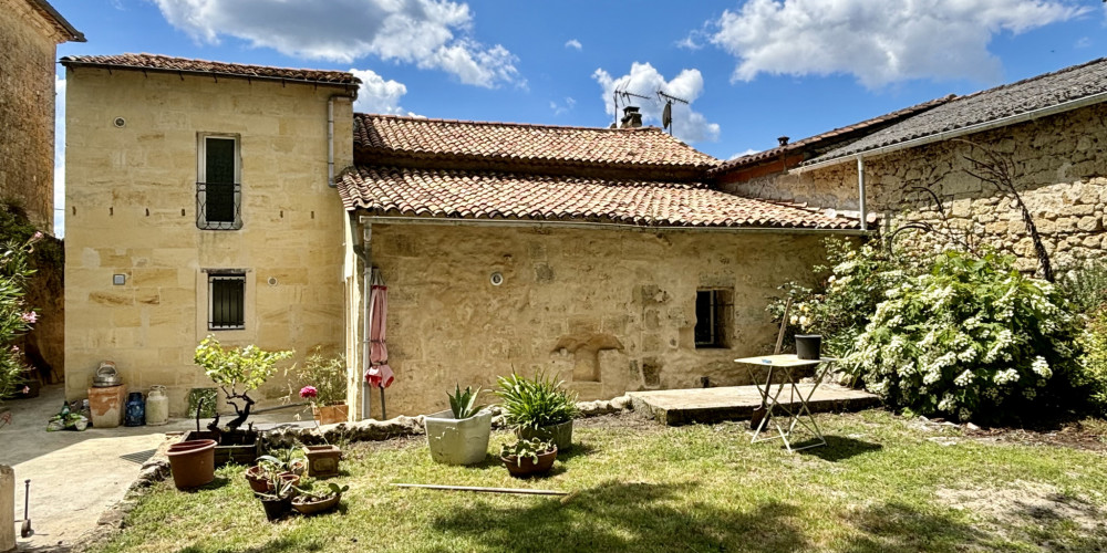 maison à ST GERMAIN DU PUCH (33750)