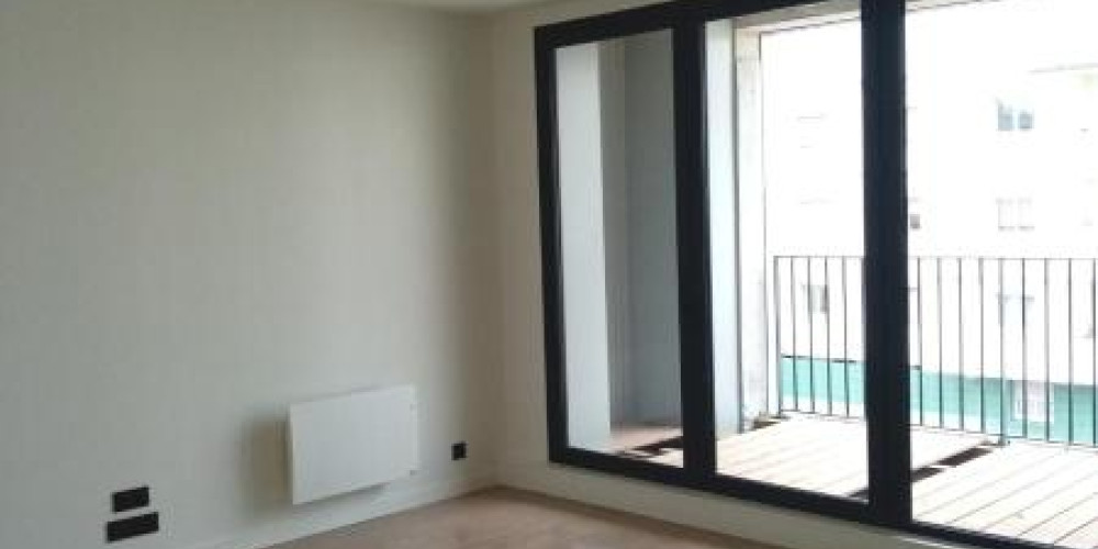 appartement à BORDEAUX (33300)